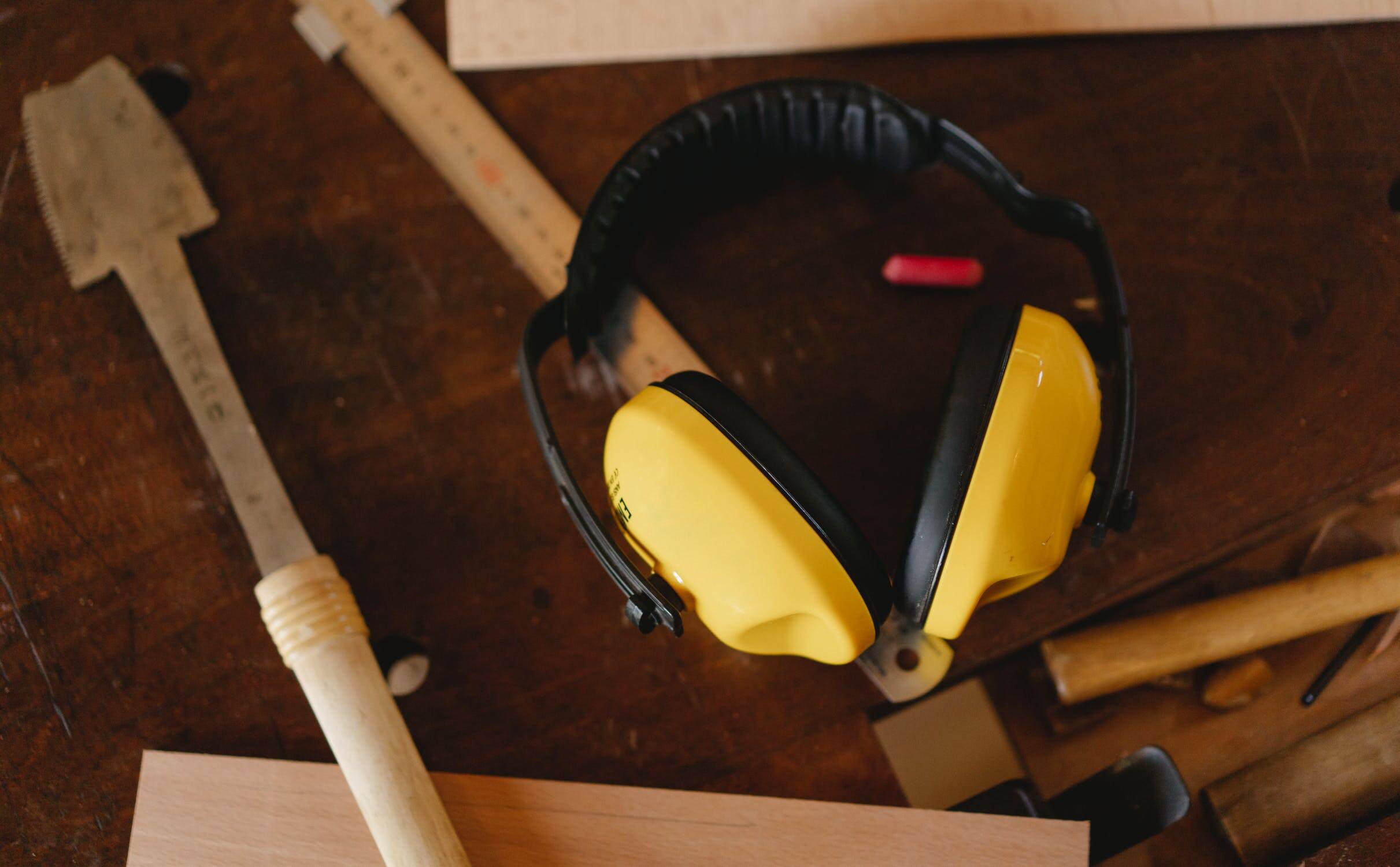 Casques ou écouteurs de chantier - Que choisir ?