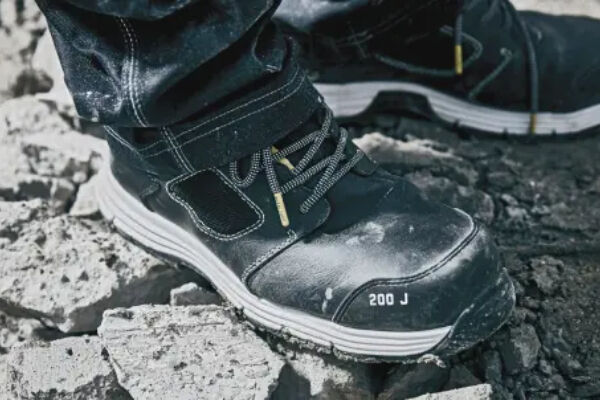 The different types of safety shoes - Oxwork Blog